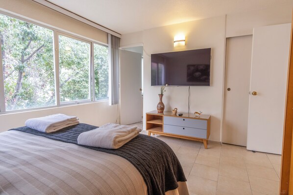 1 bedroom, iron/ironing board, WiFi, bed sheets