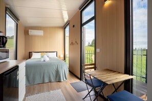 1 bedroom, WiFi, bed sheets - Aorangi Peak Cabins 6 by Tiny Away (Rotorua)