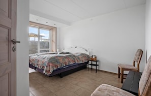 3 bedrooms, travel cot, free WiFi