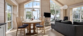 Awesome home in Børkop with WiFi