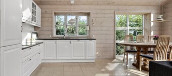 Awesome home in Børkop with WiFi