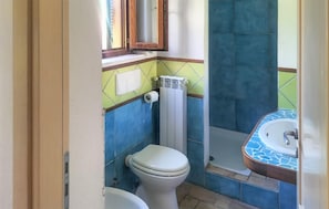 Shower - Nice home in Diamante (Diamante)