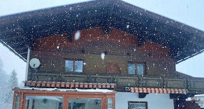 Charmantes Tiroler Landhaus mit großem Garten