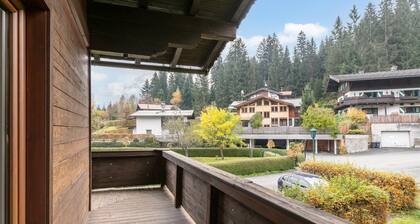 Charming Tyrolean country house with a garden