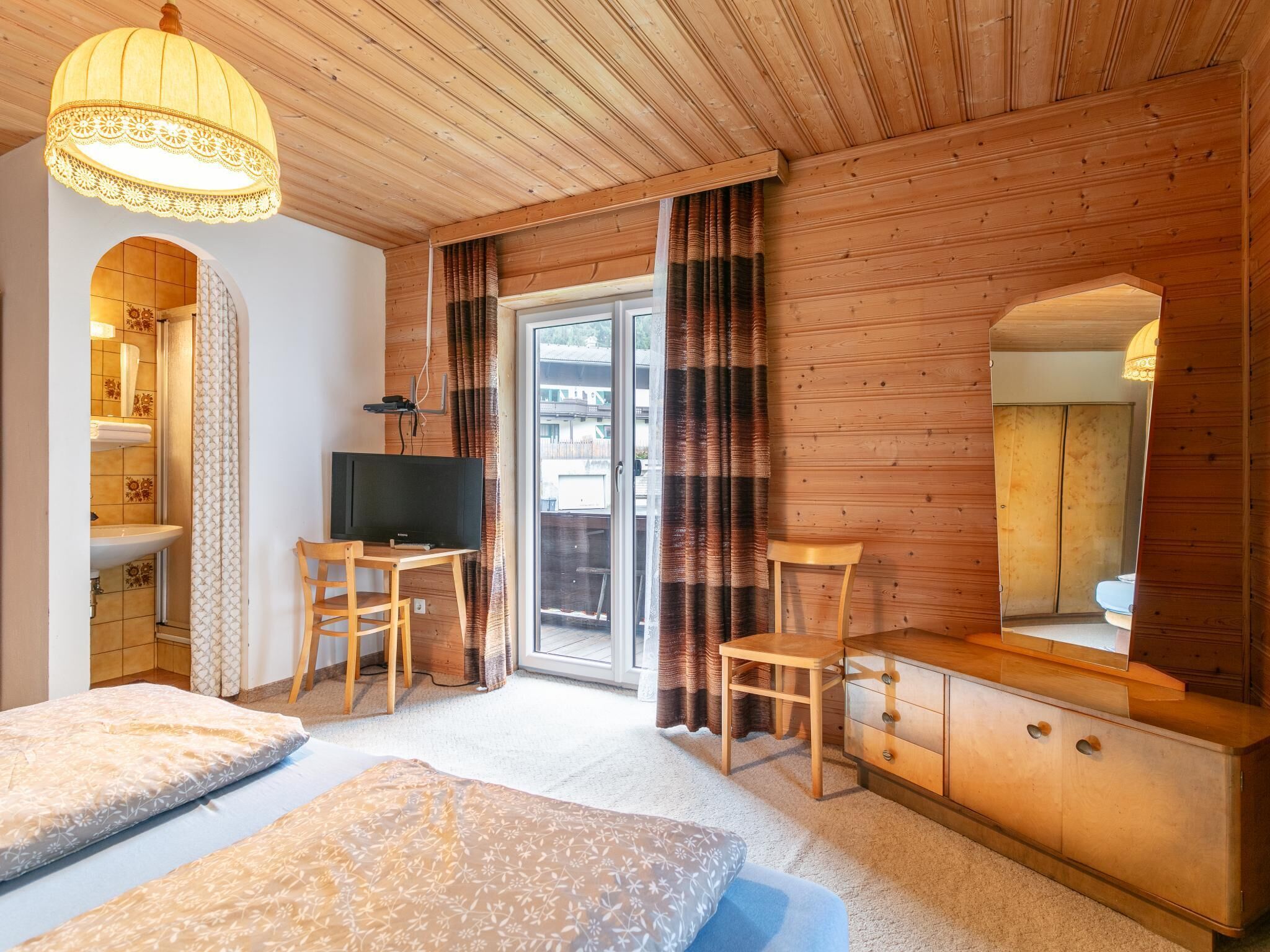 5 Schlafzimmer, Internetzugang