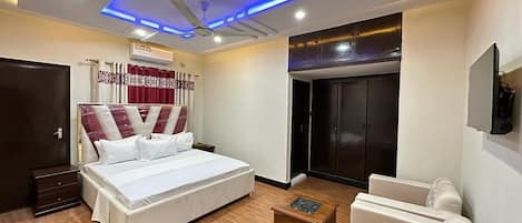Twin Room | Free WiFi