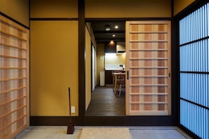 Exterior - Miro Matsubara Takaseigawa Tei South (Kyoto)