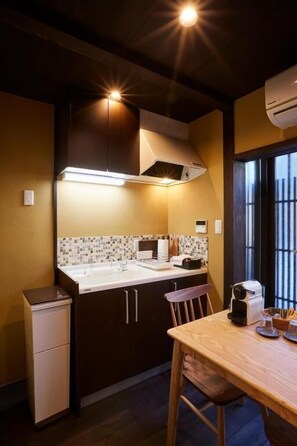 Suite, plusieurs lits, non-fumeur, cuisine | Cuisine privée