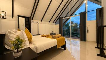 Cabaña Deluxe, vistas a la montaña | Escritorio, espacio para trabajar con un portátil, wifi gratis