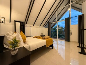 Deluxe Cabin, Mountain View | Desk, laptop workspace, free WiFi - Tera Ella Boutique Hotel by SANS (Ella)