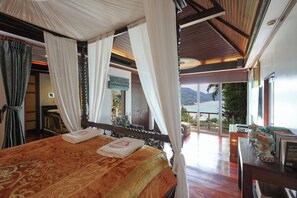 6 bedrooms, in-room safe, desk, iron/ironing board - Katamanda seaview villa Kinnaree near Kata beach (Karon)