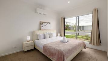 4 soverom, strykejern/-brett, wi-fi og sengetøy