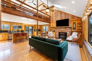 TV, fireplace, offices