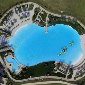 Pool - Balmoral LakeSide 5br 4ba House (Humble)