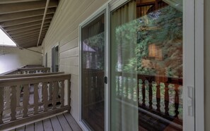 Exterior detail - Mt Baker Lodging Condo - Perfect for Smaller Families on the Go (Deming)