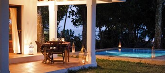 Mawimbi Cottage Shamsa collection Beachfront Galu