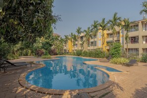 Pool - Luxurious 2BHK Apartment LUNA @Anjuna Vagator by Affcasa (Anjuna)