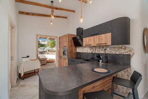 Fridge, stovetop, dishwasher, highchair