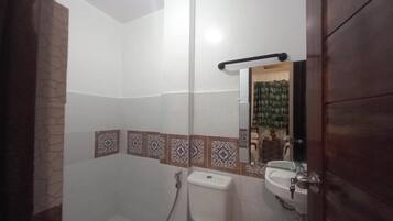 Toallas, jabón, papel higiénico