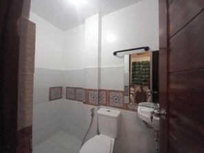 Towels, soap, toilet paper