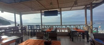 OYO 1130 Thrivers Hometel