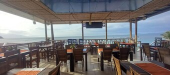 OYO 1130 Thrivers Hometel
