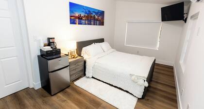 Charming 1-bedroom in lovely Miami with AC, WiFi