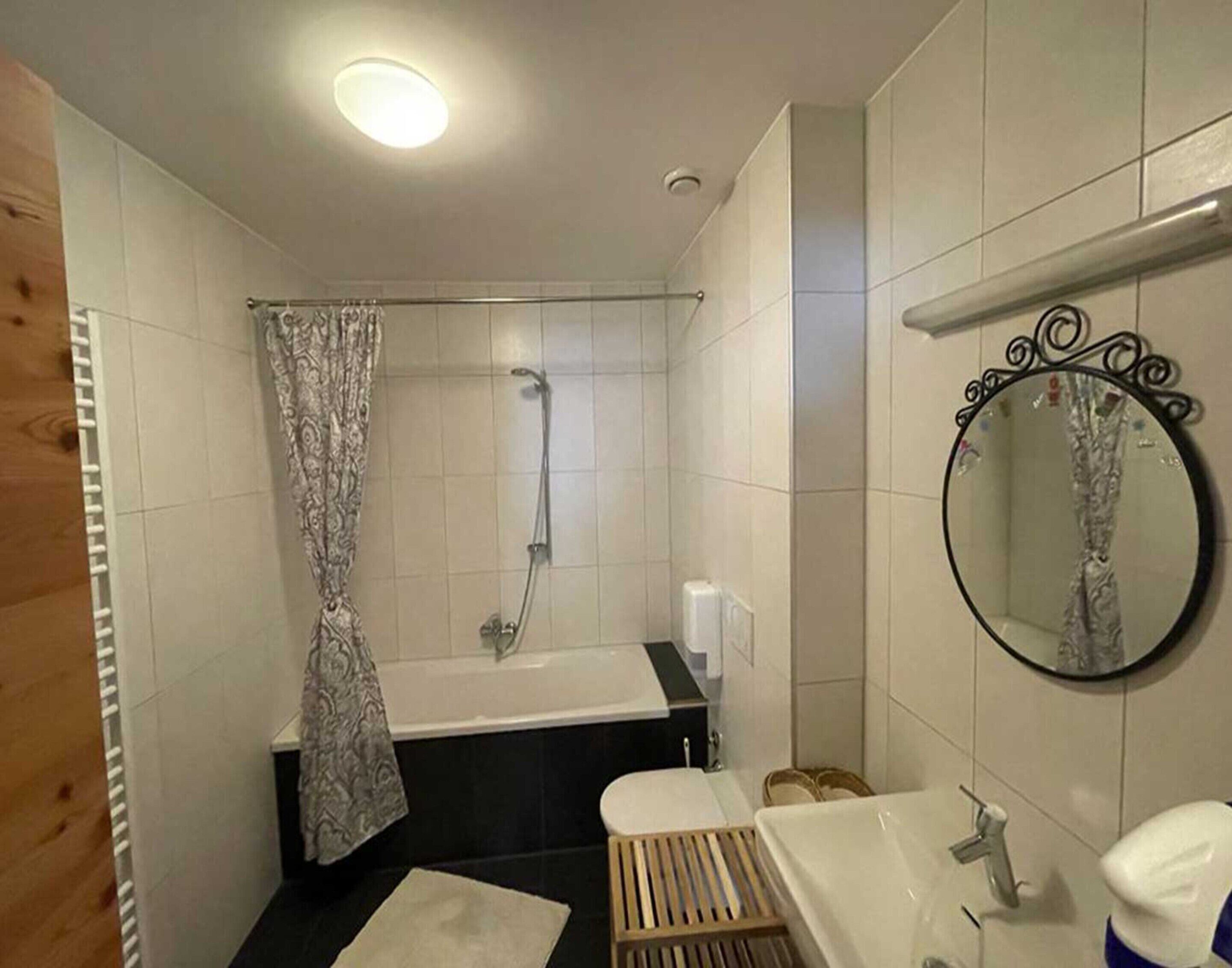 Apartment | Bathroom