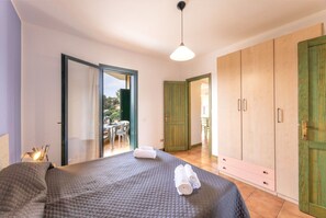 1 bedroom, travel crib, free WiFi, bed sheets