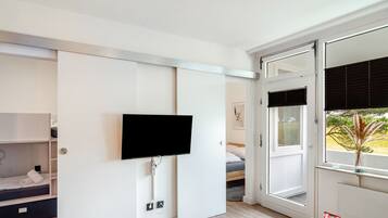 2 slaapkamers, een strijkplank/strijkijzer, gratis wifi, beddengoed