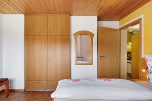 1 bedroom, free WiFi, bed sheets, wheelchair access