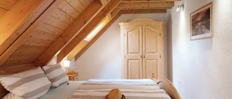 2 chambres, Wi-Fi gratuit, draps fournis