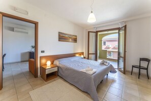 1 bedroom, travel cot, free WiFi, bed sheets - Ginepro Apartment in Villasimius (Villasimius)