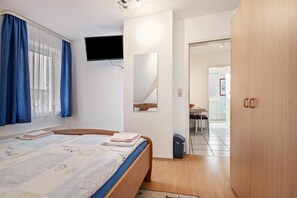 3 bedrooms, free WiFi, bed sheets - Apartment 'Hannover' with Wi-Fi (Hannover)