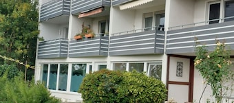 Appartement "Sander" avec balcon, piscine intérieure partagée et Wi-Fi