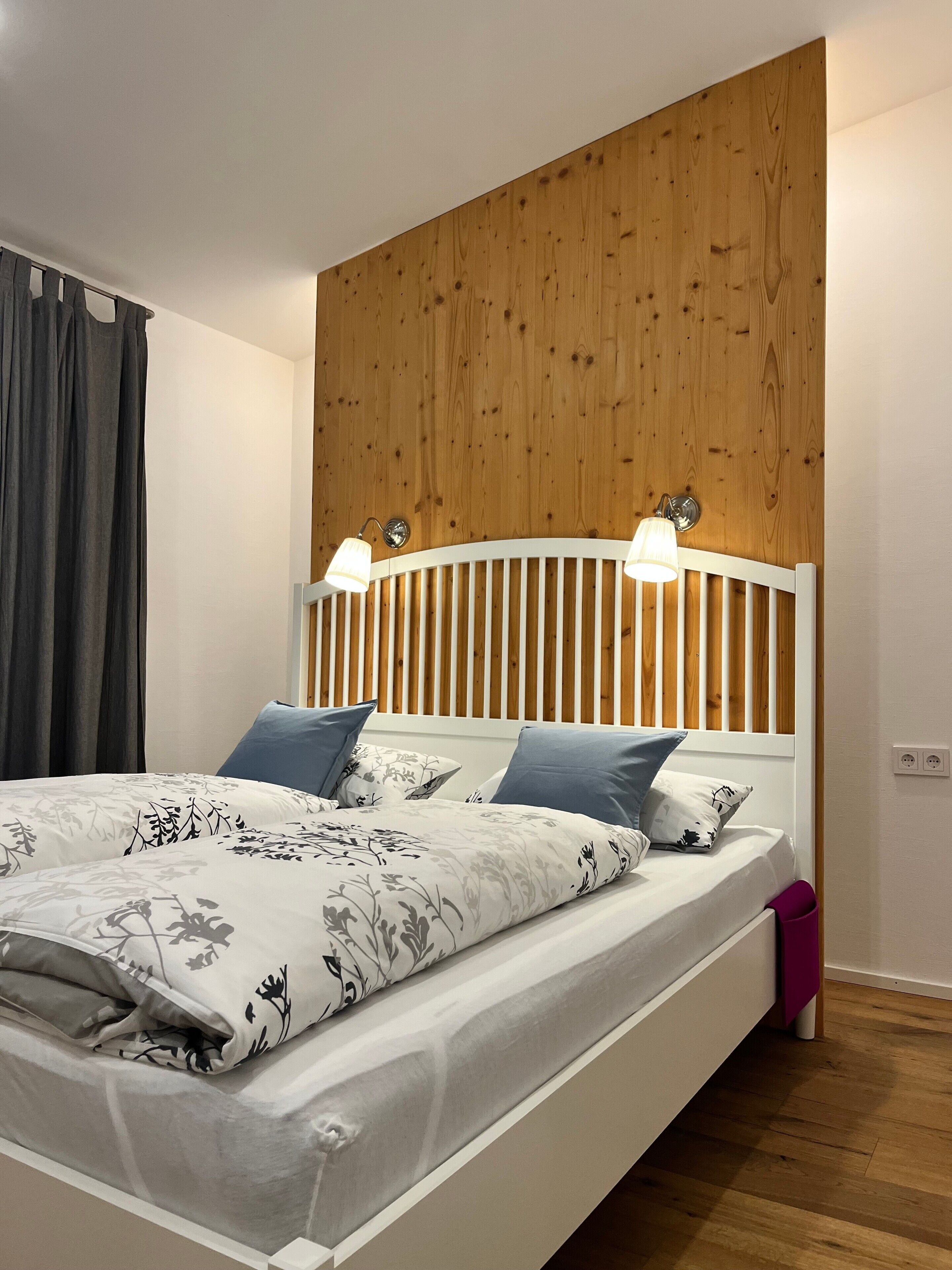 2 habitaciones, tabla de planchar con plancha y wifi gratis 