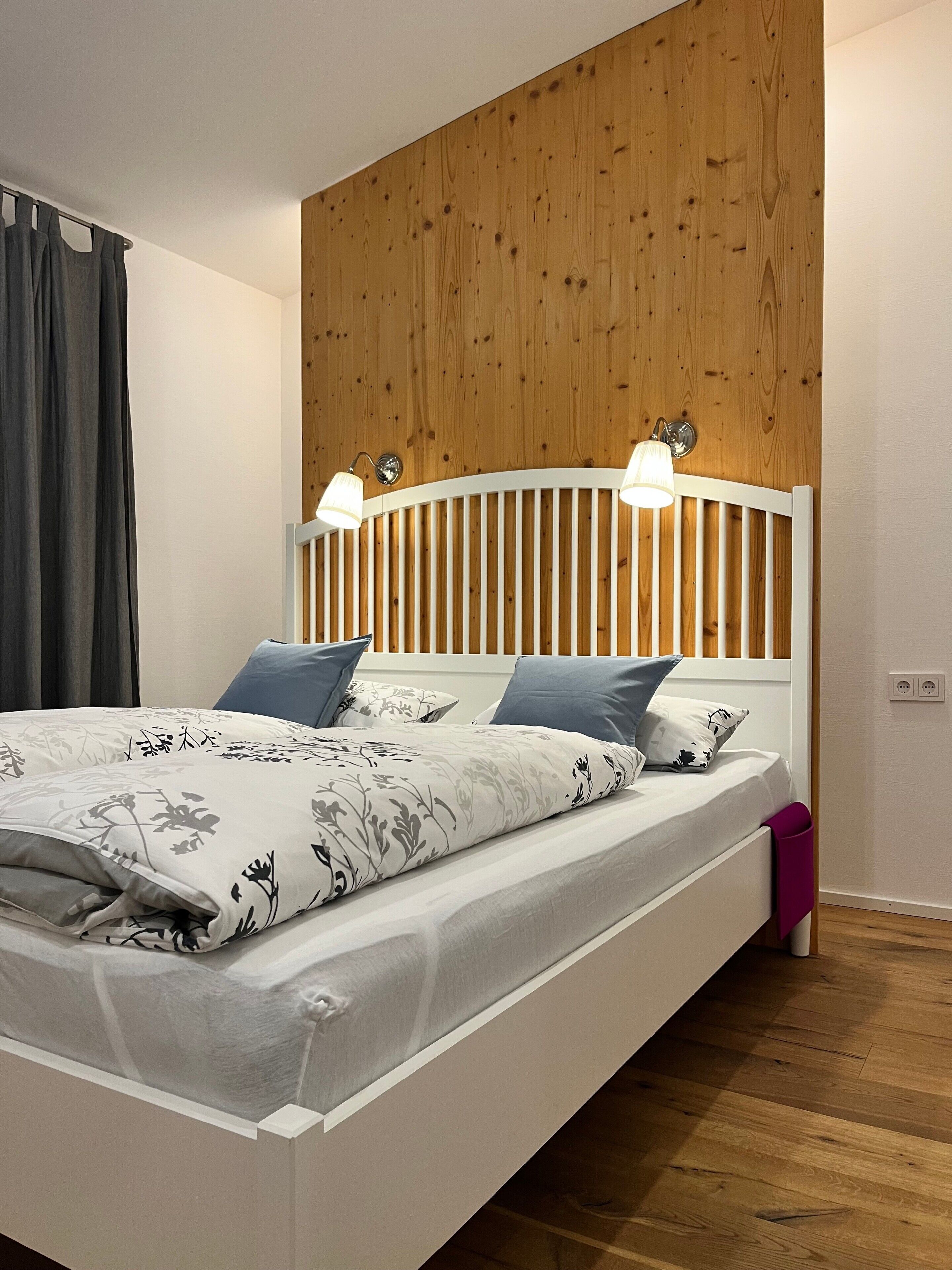 2 habitaciones, tabla de planchar con plancha y wifi gratis 