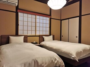 Family Villa | 2 bedrooms, free WiFi, bed sheets - Miro Matsubara Takaseigawa Tei North (Kyoto)