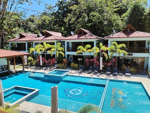 Beachfront Bungalows Hotel