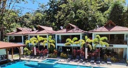 Beachfront Bungalows Hotel