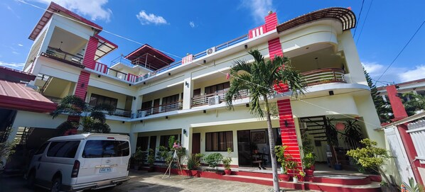 Front of property - OYO 1129 PRING PENSION HOUSE (Puerto Princesa)