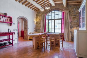 Apartment | Dining room - Le Fonti Apartments With Ac Near Siena (Poggibonsi)