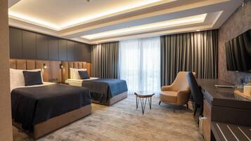 Superior Twin Room | In-room safe, desk, free WiFi