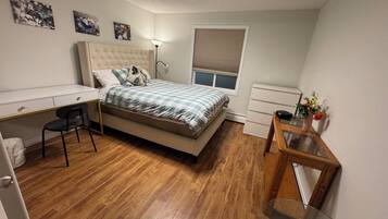 Deluxe Apartment, Kitchen, Ground Floor | 1 bedroom, free WiFi, bed sheets
