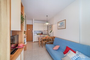TV - Elegant two bedroom house - Beahost (Bibione)