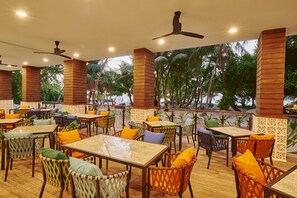 Restaurant - Beach Hotel Dhigurah (Dhigurah)