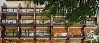 Beach Hotel Dhigurah