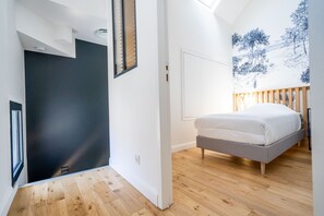 2 makuuhuonetta, silitysrauta/-lauta, ilmainen Wi-Fi, vuodevaatteet