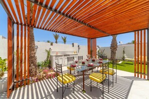Outdoor dining - Villa Menzel Luxury, Djerba Tunisia (Djerba Midun)