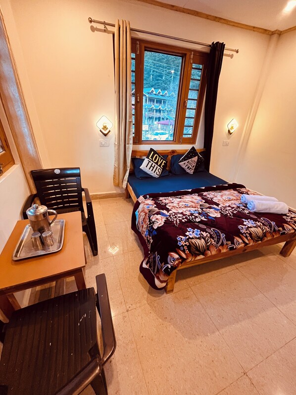 Deluxe Double Room, Mountain View | Free WiFi